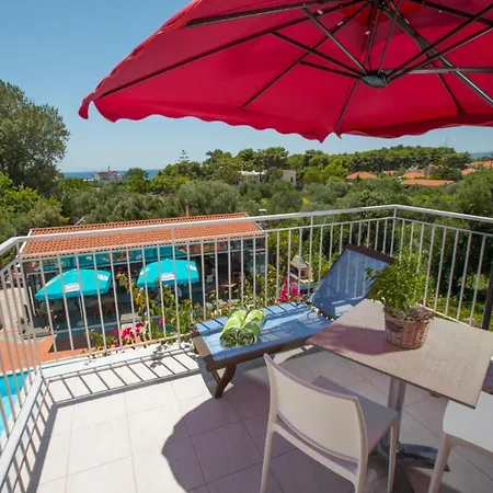 Apartahotel Makris Yialos