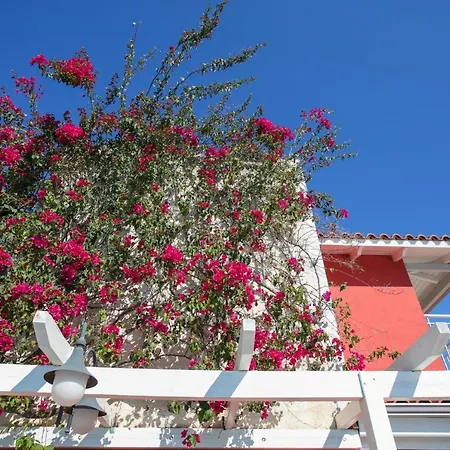 Apartahotel Makris Yialos