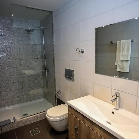 Apartahotel Makris Yialos *